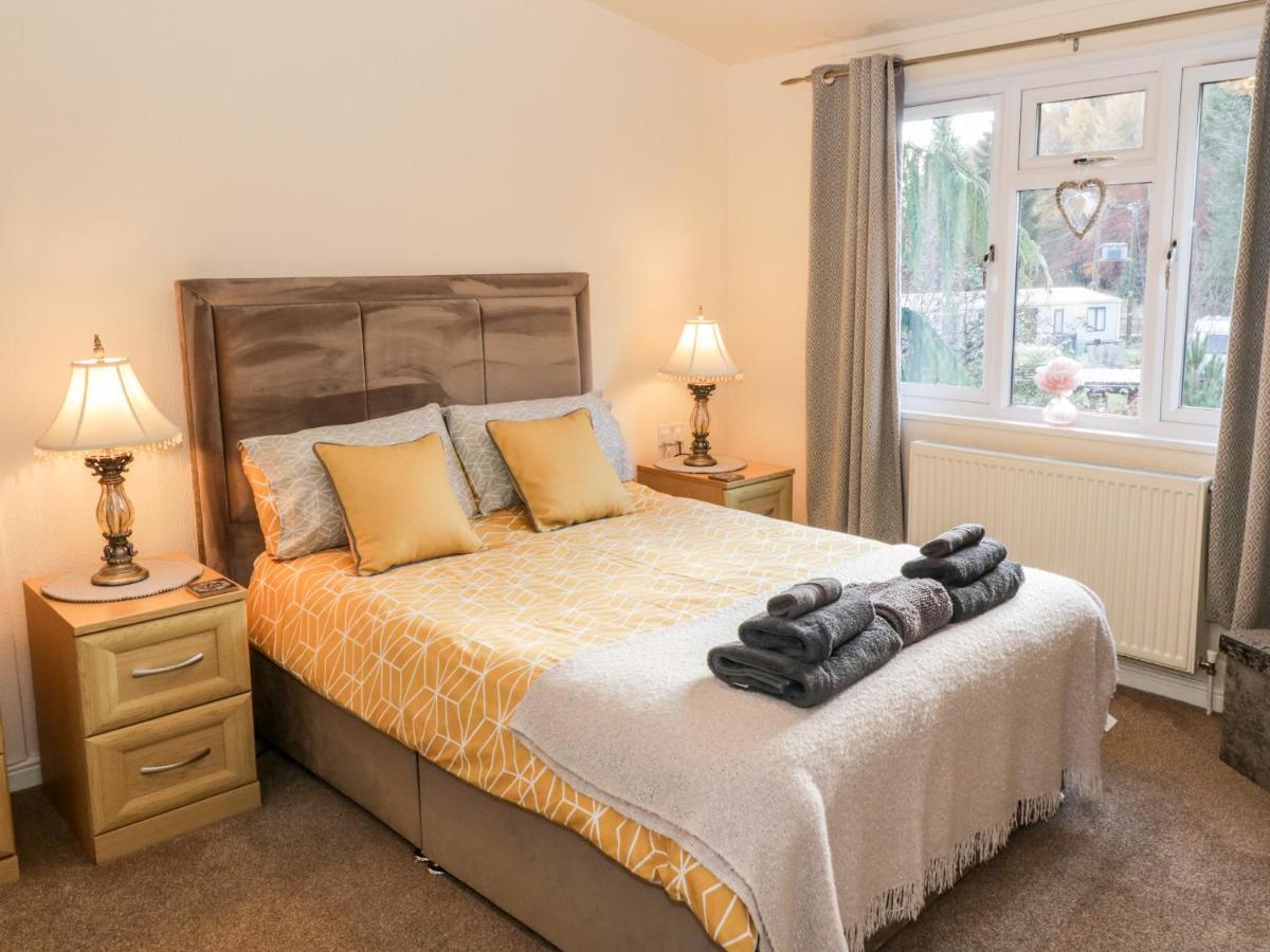 The Wee Lodge Glendevon Ngoại thất bức ảnh